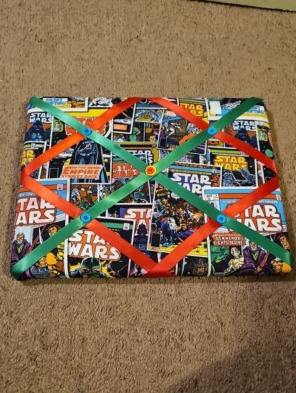 Star Wars Ribbon Memo Board with Red & Green Ribbons